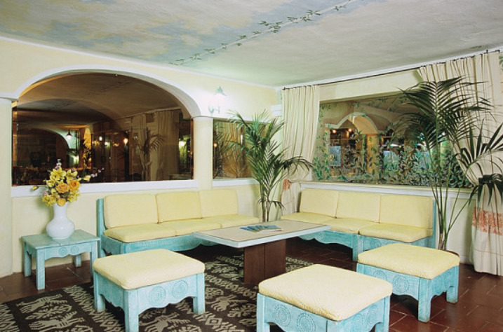 מרינלה Colonna Beach Hotel Marinella מראה חיצוני תמונה