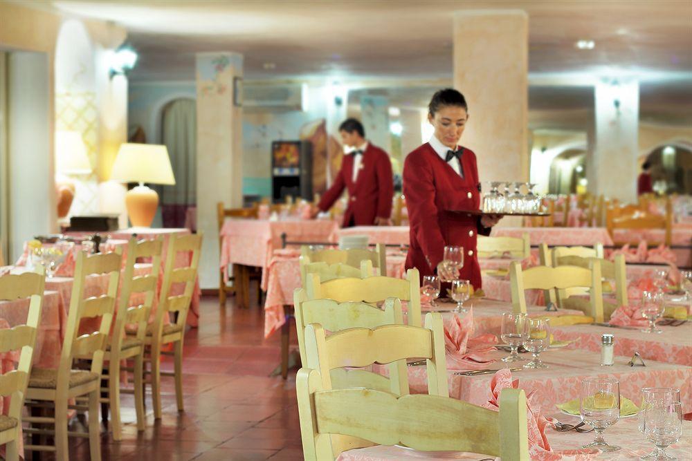 מרינלה Colonna Beach Hotel Marinella מראה חיצוני תמונה